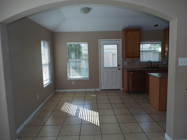 Building Photo - 19815 Owens Trace Ln