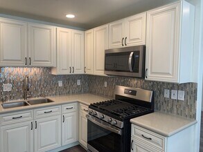 Building Photo - GATED, PRIVATE SUMMERLIN RETREAT!!