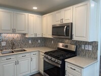 Building Photo - GATED, PRIVATE SUMMERLIN RETREAT!!