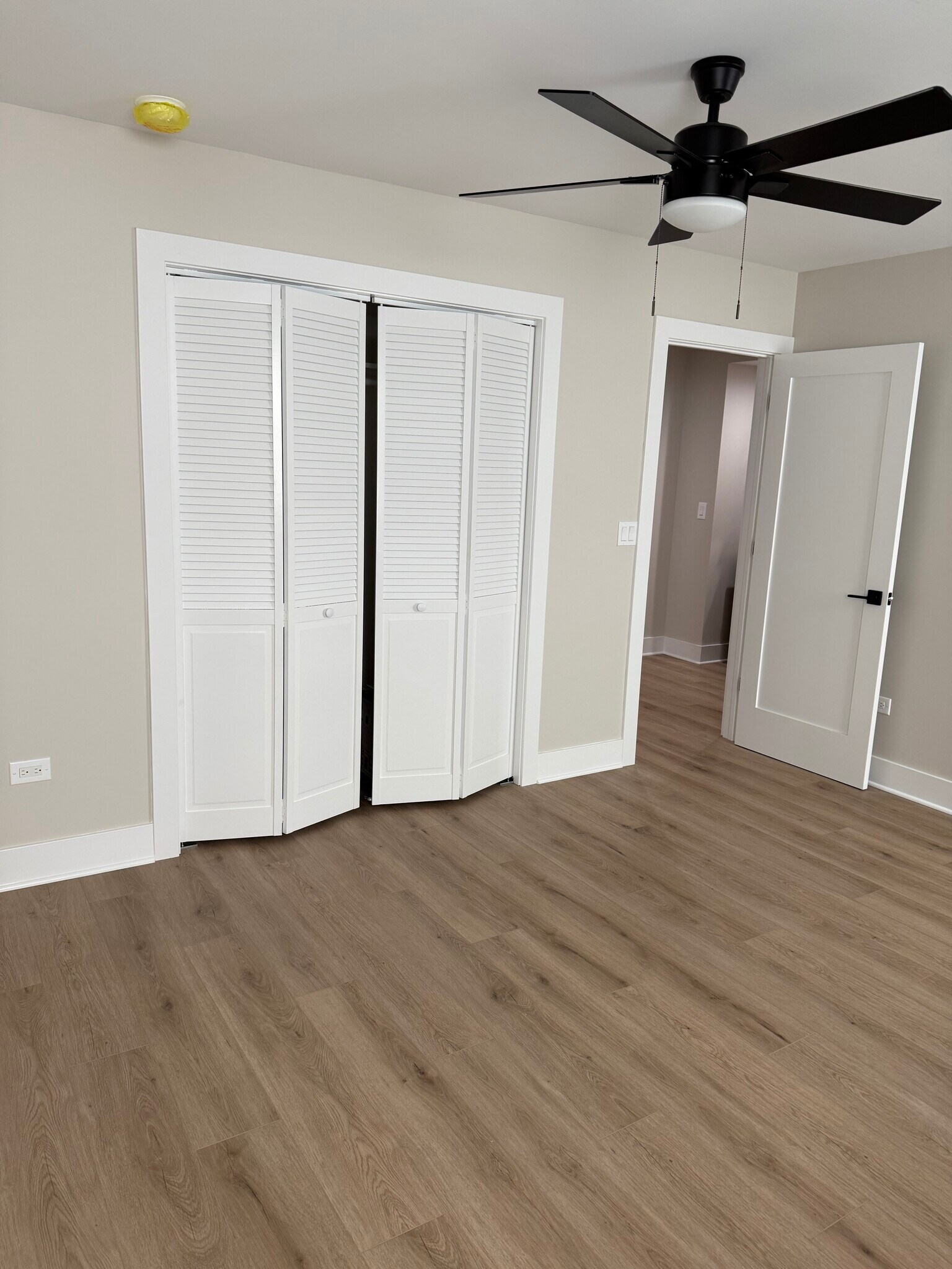 Master Bedroom - 330 Barton Ave