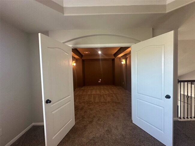 Building Photo - Spear Trail Court, Rosharon, TX 77583 - 4 BR 2.5 BA single-family home