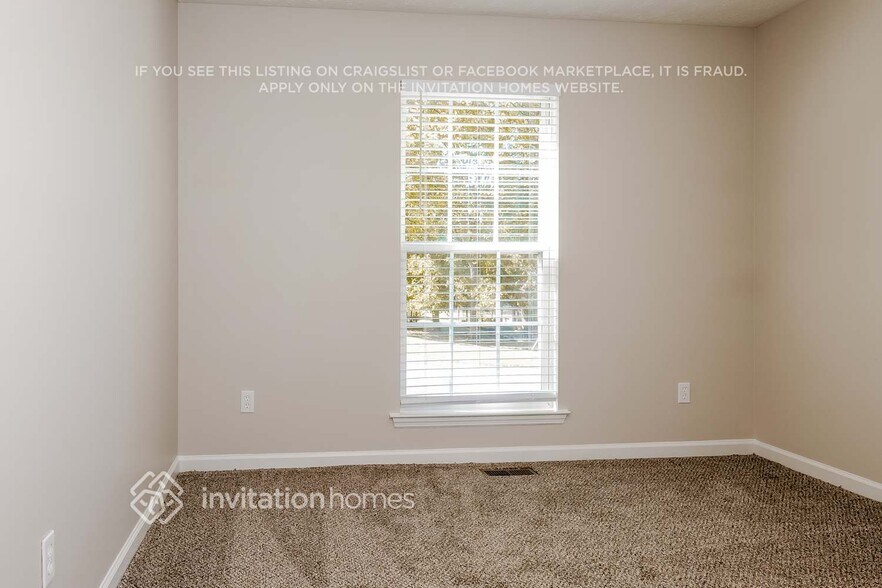 Building Photo - 135 Candle Wood Dr