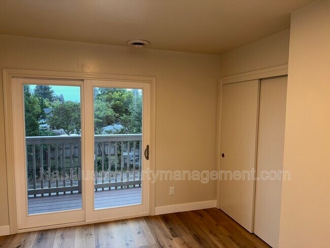 Building Photo - 3387 Mission Dr