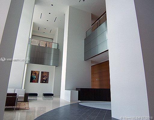 Building Photo - 300 S Biscayne Blvd