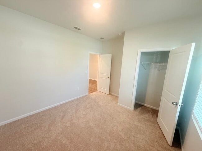 Building Photo - 1022 Laconic Dr