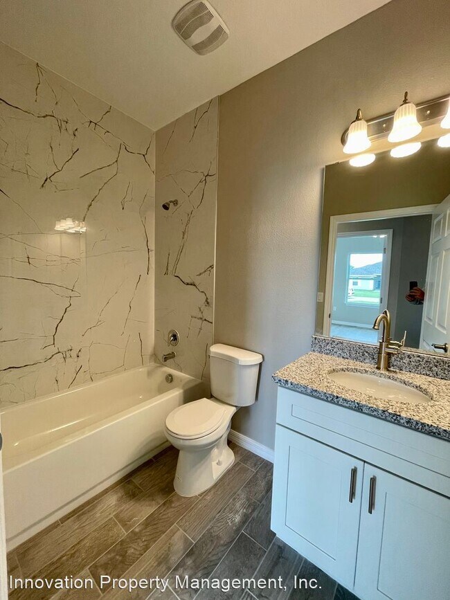 Building Photo - 4 br, 2 bath House - 68 Andora  Ct.