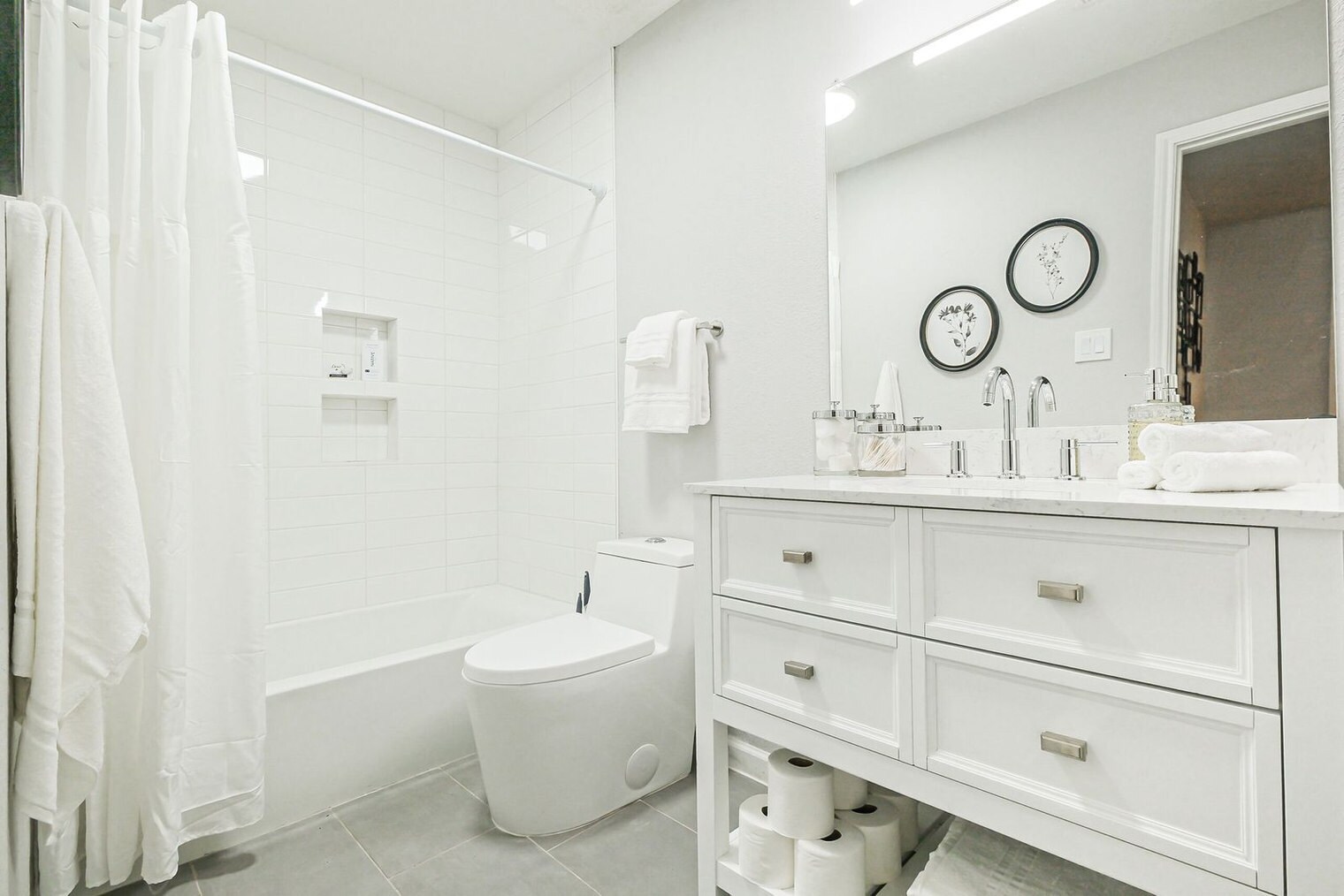 Building Photo - 2507 Montrose Blvd