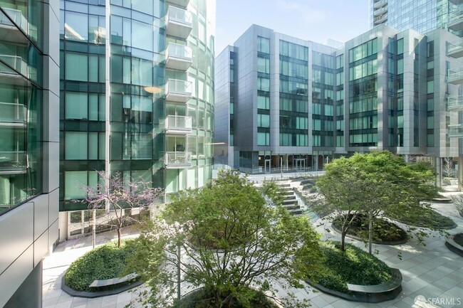 Building Photo - 338 Spear St