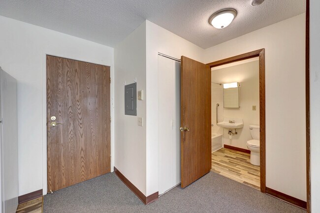 Building Photo - Sibley Estates Apartments