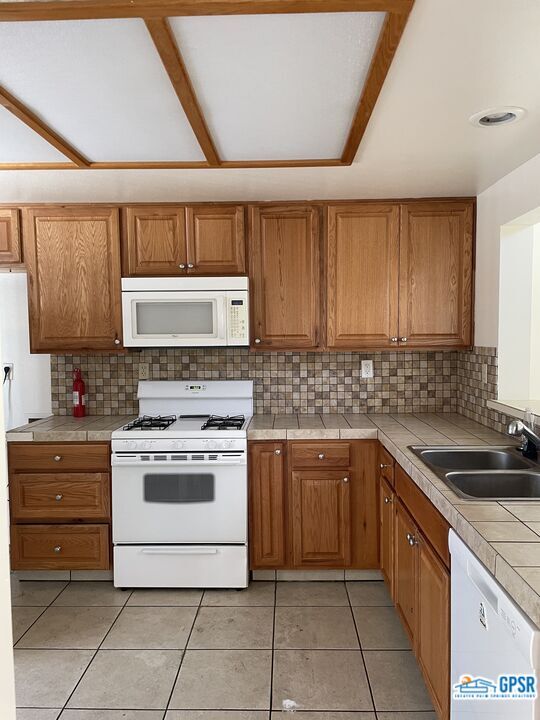 Building Photo - 6723 Greenwood Cir
