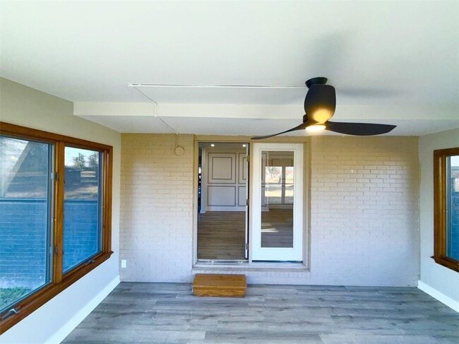 Building Photo - 303 S Promenade Blvd