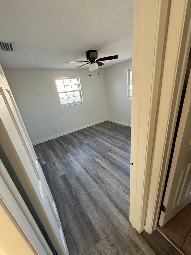 Building Photo - 3312 Thorny Ridge Dr