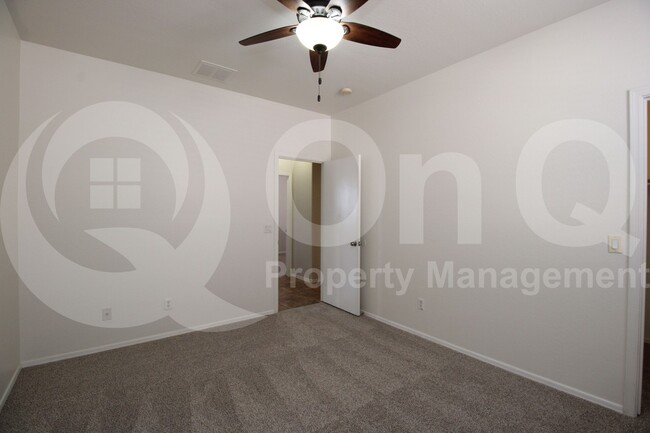 Building Photo - 7425 W Darrel Rd