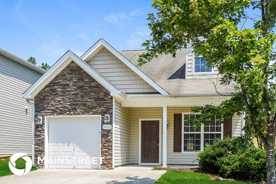 Building Photo - 5433 Sky Hill Dr