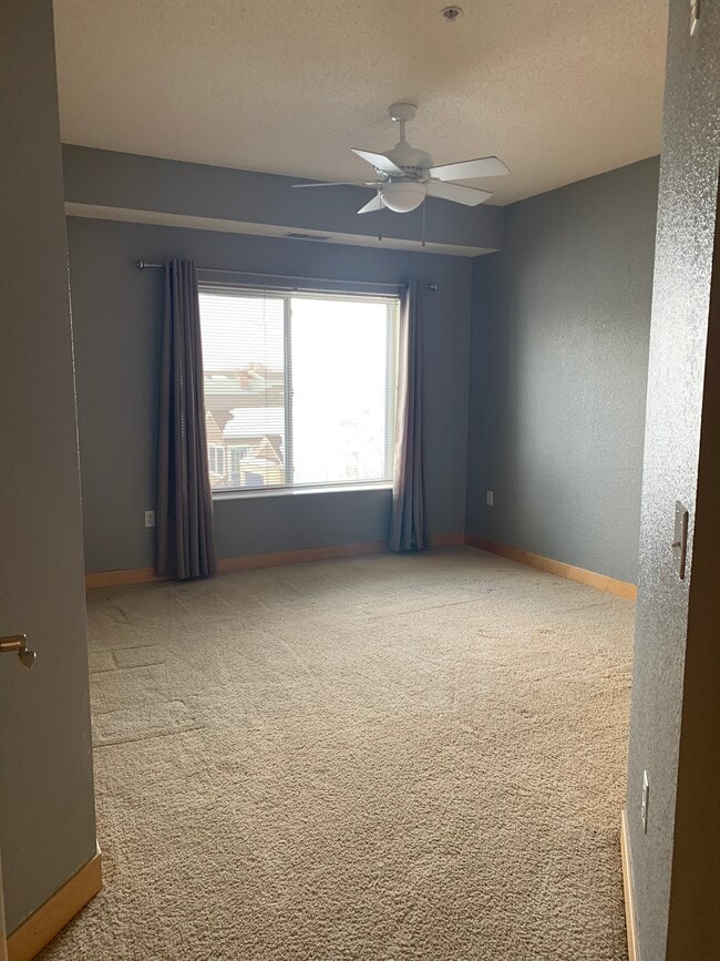 2nd Bedroom - 4750 E 53rd St