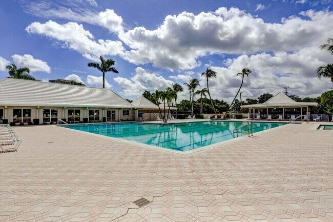 Building Photo - 1130 Sugar Sands Blvd