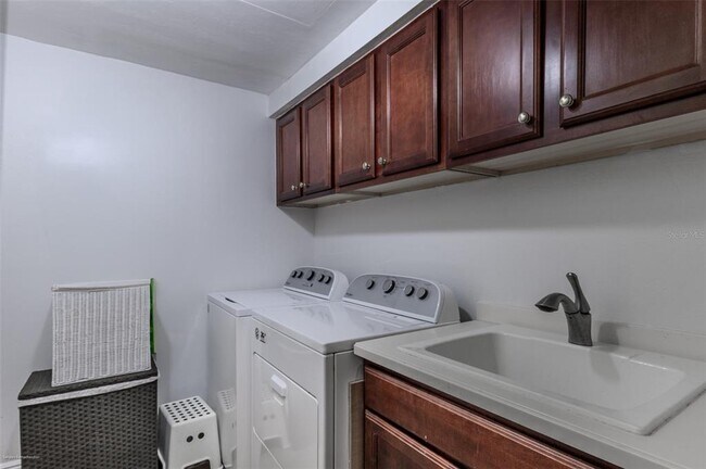 Building Photo - 3313 Sunset Key Cir
