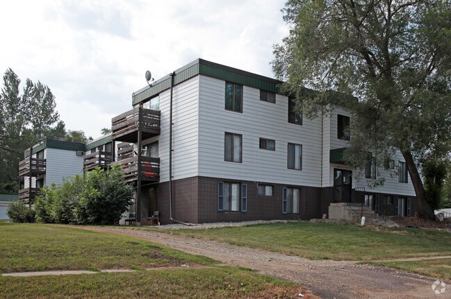 Building Photo - Greenwood Apartments