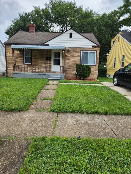 Primary Photo - 21312 Dexter Blvd
