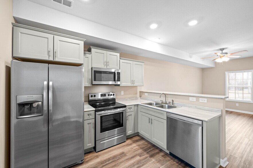 Building Photo - 55 Durrett Dr