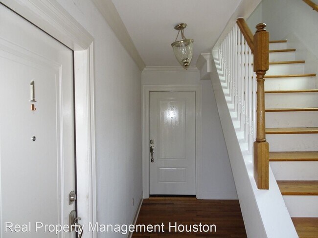 Building Photo - 1 br, 1 bath House - 2302 Blodgett Street #3