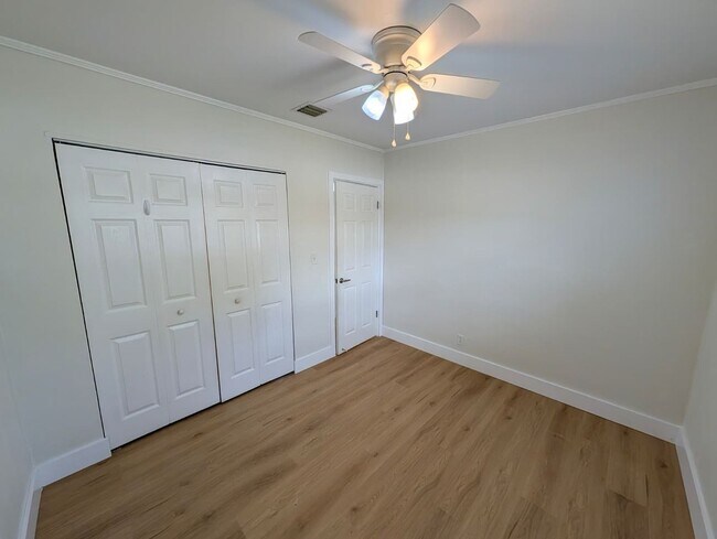 Building Photo - Charming Remodeled 3BD/1BA + Bonus Room | Fenced Yard | Pet Friendly