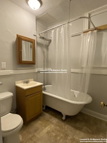 Building Photo - 234 South St