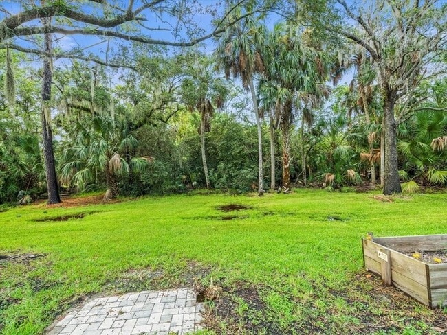 Building Photo - 11815 W Waterway Dr