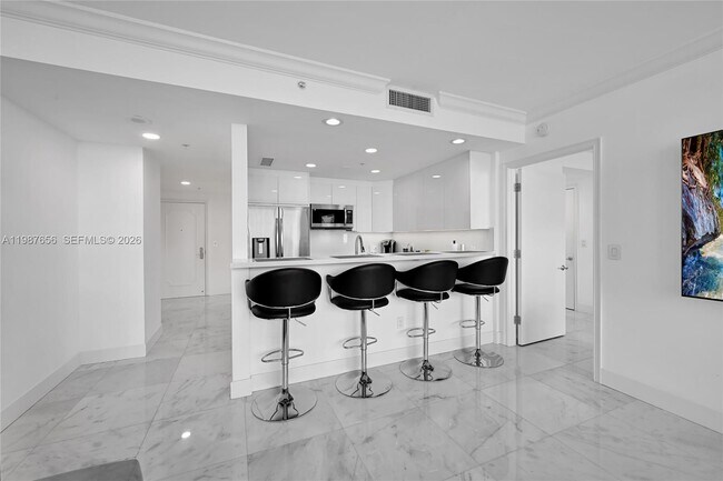 Building Photo - 3350 SW 27th Ave