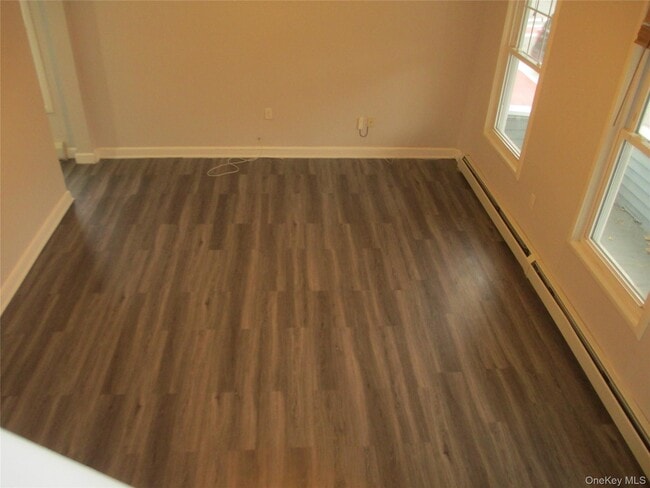 Building Photo - 40 W Broad St