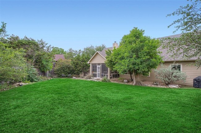 Building Photo - 21825 Briarcliff Dr