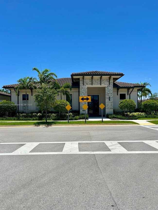 Building Photo - 11316 SW 249th St