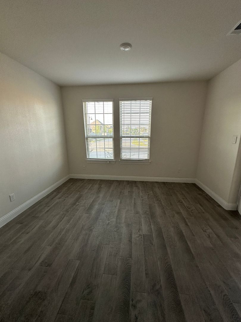Building Photo - 1657 Blakely Pl