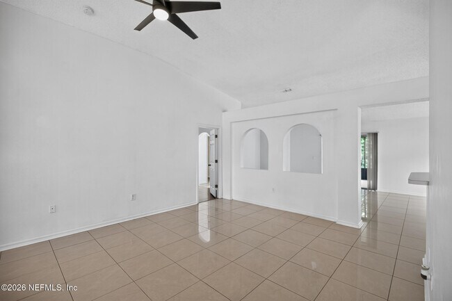 Building Photo - 11130 Bugatti Ct