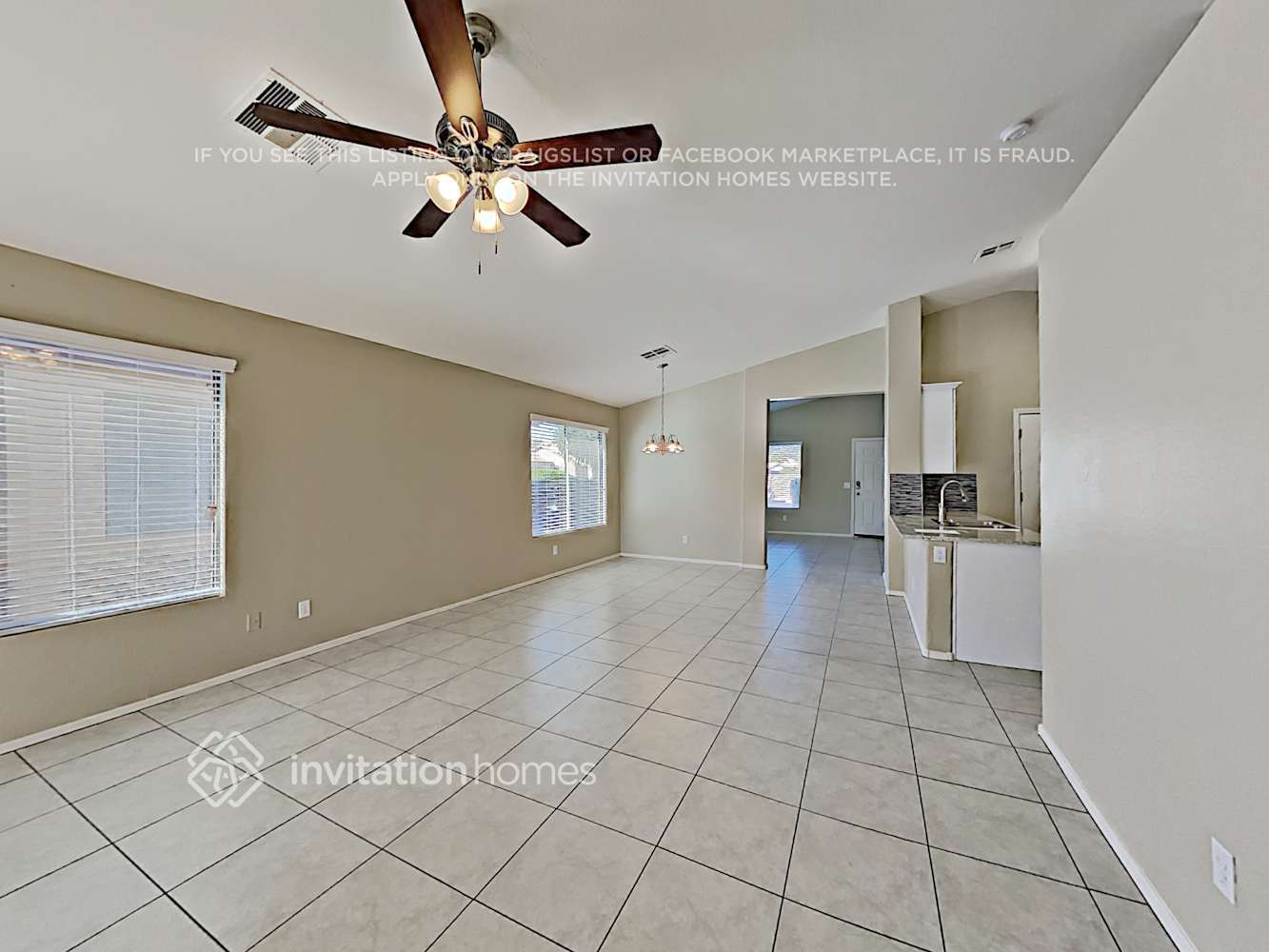 Building Photo - 14632 N 148th Ave