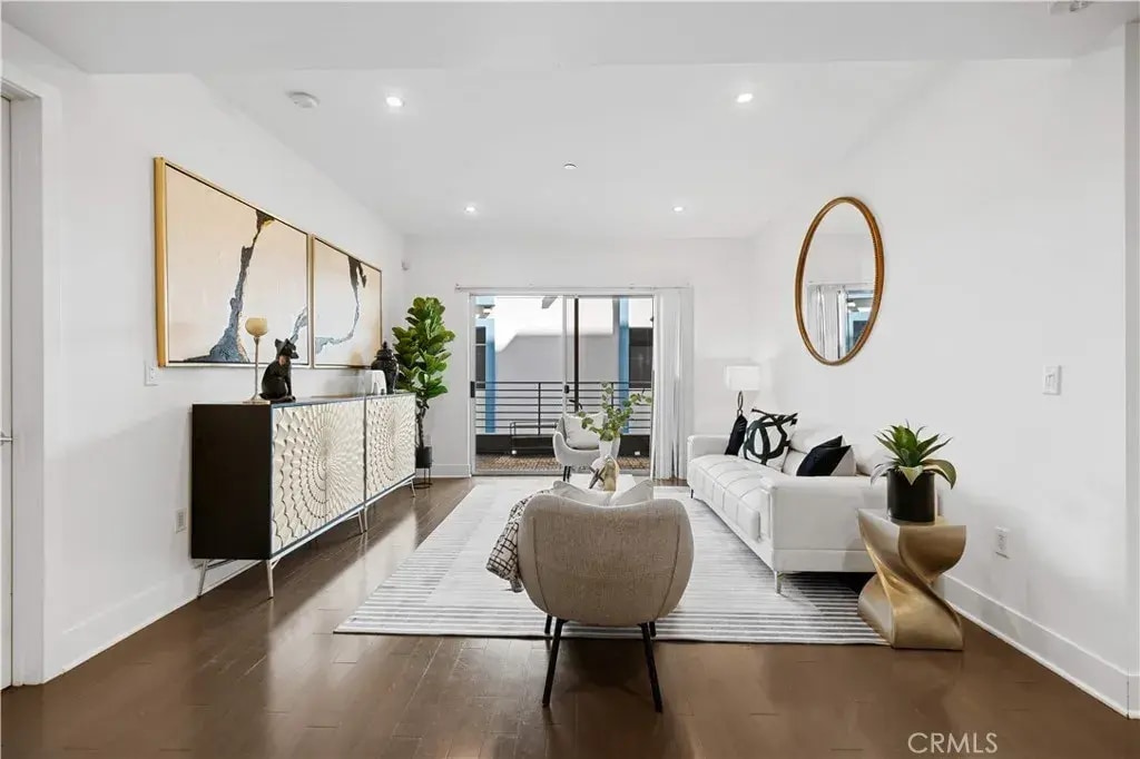 Building Photo - 1730 SAWTELLE Blvd