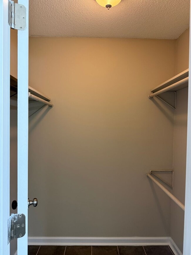 Building Photo - 103 Chickasaw Rd