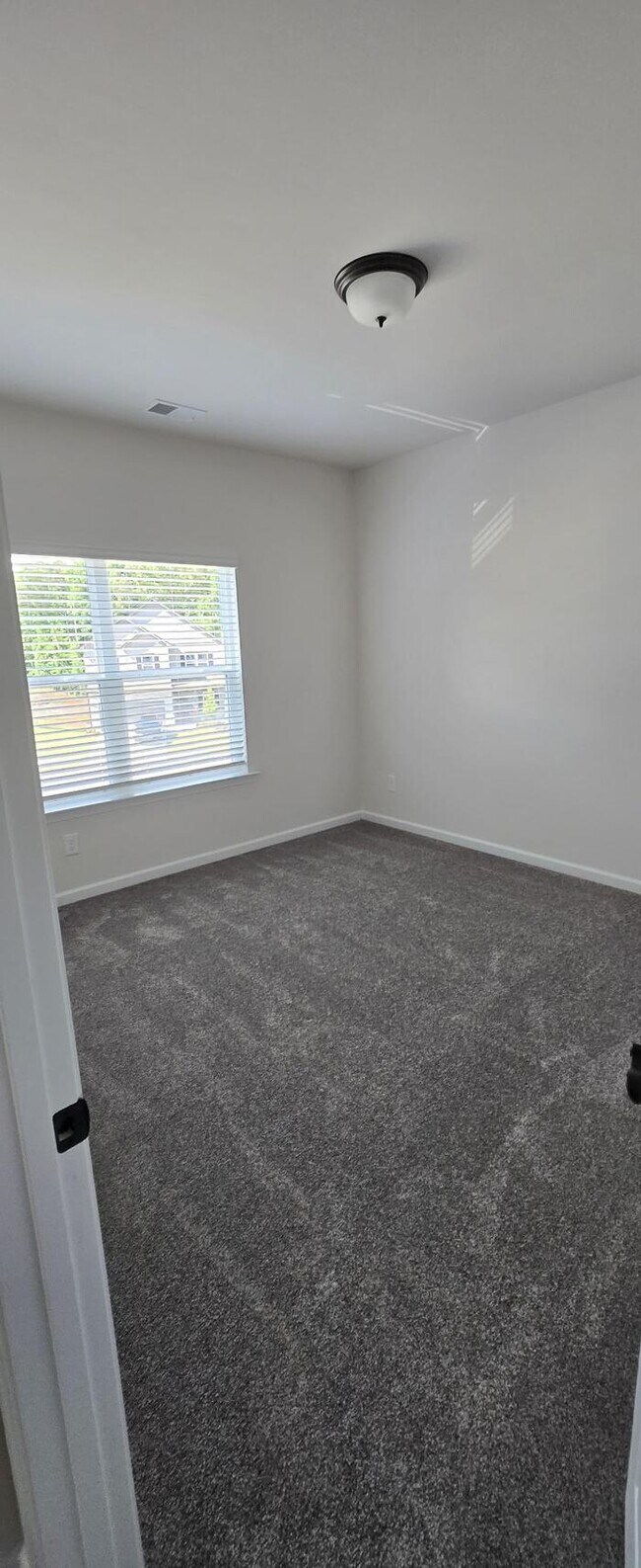 Building Photo - 174 Thedford Dr