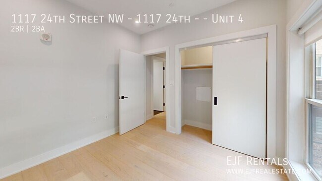 Building Photo - 1117 24th St NW