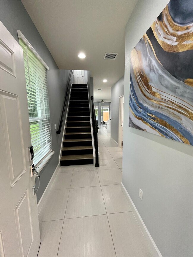 Building Photo - 1601 Tranquil Ave