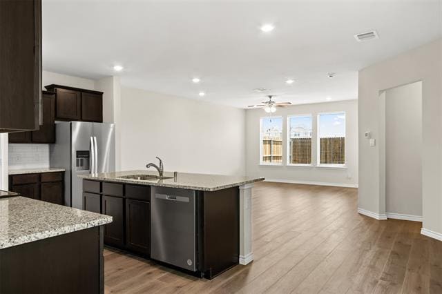 Building Photo - 712 Lone Rock Dr