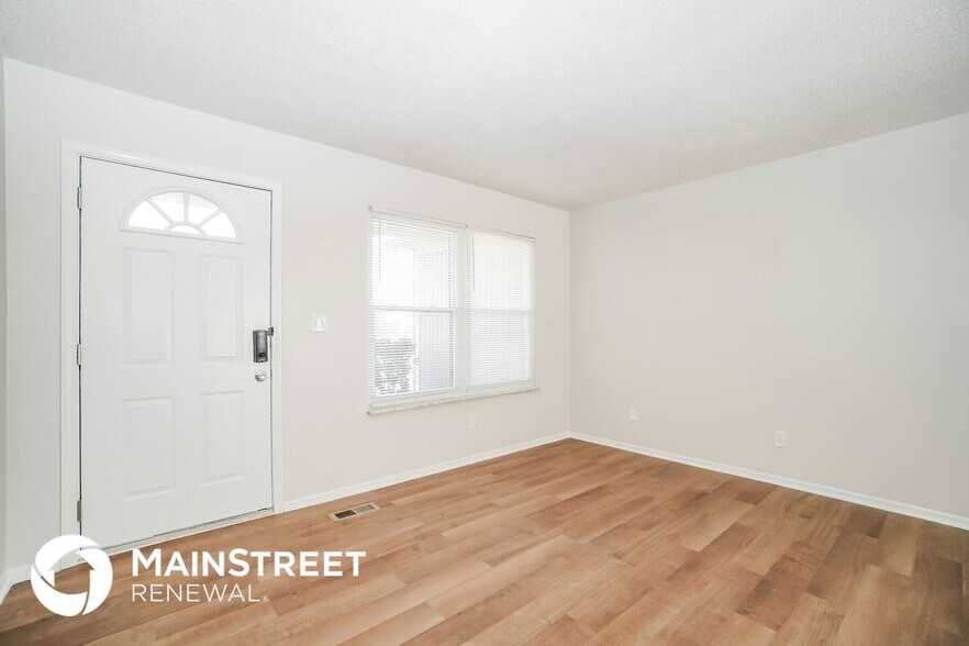 Building Photo - 5761 Ricardo Dr