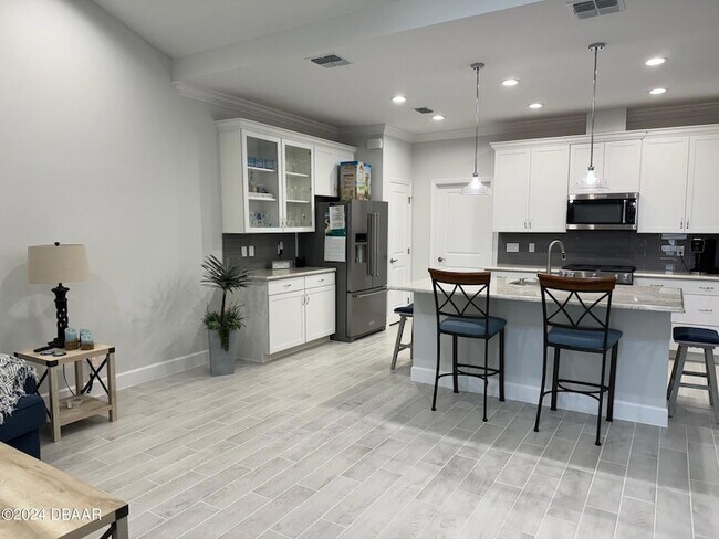 Building Photo - 268 Pop Top Ln