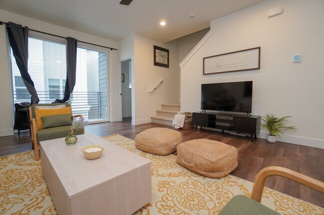 Building Photo - 479 E Violets Cv Ln