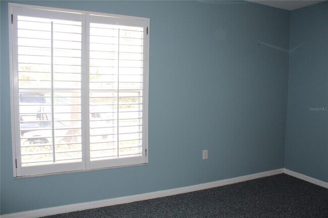 Building Photo - 1702 Fairway Trce