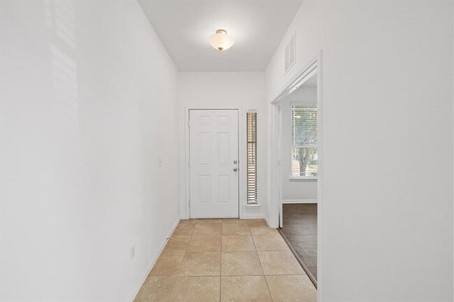 Building Photo - 10906 Bruneau Trail