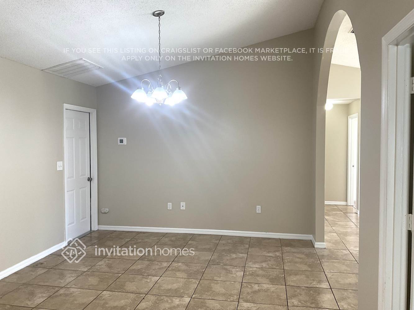 Building Photo - 335 Lake Daisy Loop