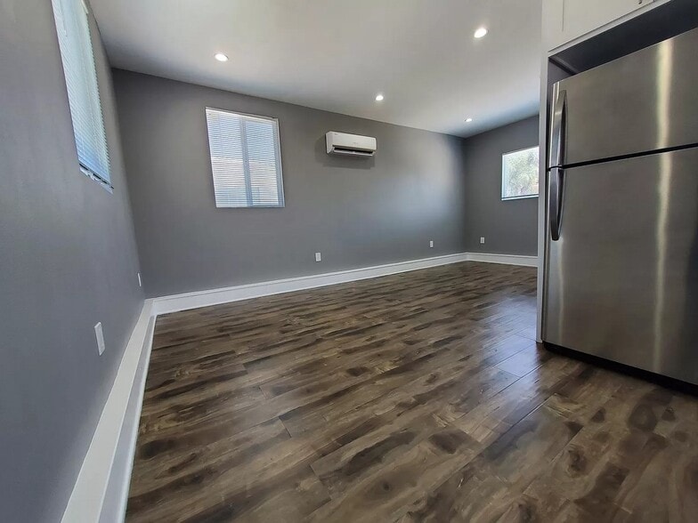 Building Photo - 12803 Tonopah St