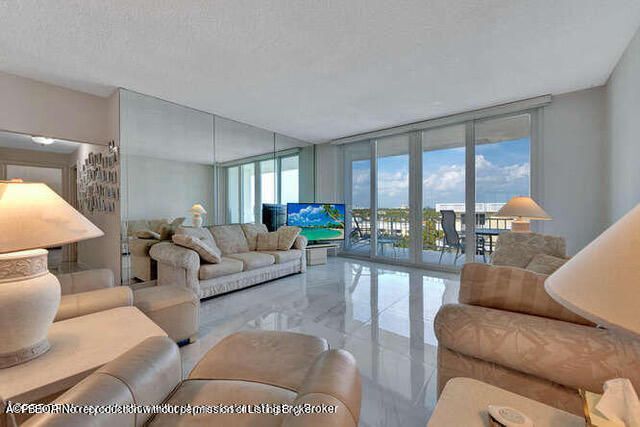 Living Room - 100 Worth Ave