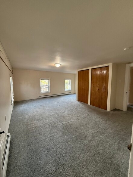 Building Photo - 4 Colvin Ave